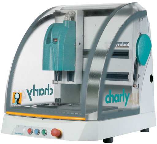 → La société CHARLYROBOT dévoile sa nouvelle génération de mini-fraiseuse à  commande numérique avec le modèle charly4U