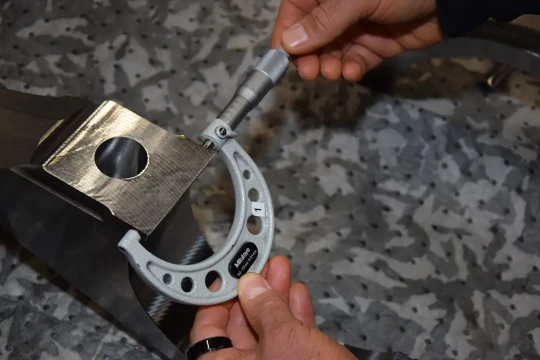 mesure micrometre exterieur mitutoyo