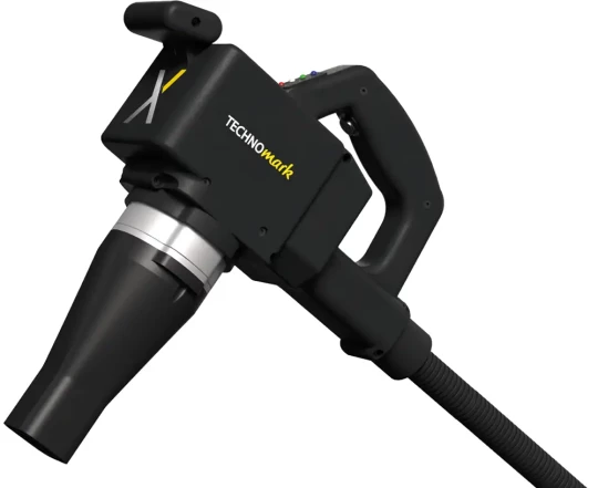 Marquer des pièces de toutes tailles avec un laser de marquage en mode portable sans lunettes en toute sécurité