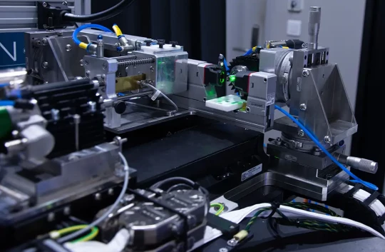 Tournage laser du titane, des céramiques techniques, de la zircone ou des biocéramiques
