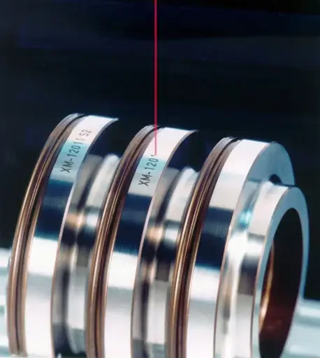 Spécial MICRONORA 2004 : TRUMPF présentera, sur un stand partagé avec la société PROBOTECH, un laser de marquage