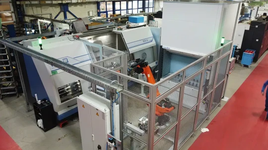 Un tour fraiseur et son automatisation provenant d’un seul fournisseur