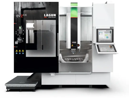 Centre d'usinage 5 axes avec une broche SK 40 BIG PLUS tournant jusqu'à 12 000 tr/min