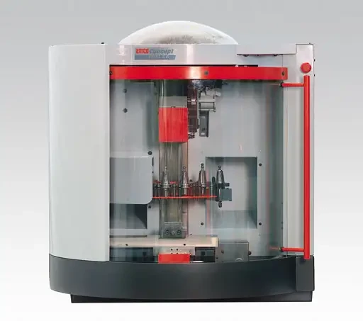 Spécial MICRONORA 2004 : une nouvelle gamme de fraiseuses EMCO sur le stand ROSILIO, la Série CPM 55