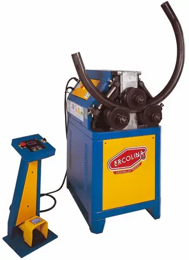 Spécial EUROBLECH 2004 : cintreuses pour tubes et profilés, presses horizontales, grugeuses chez ERCOLINA