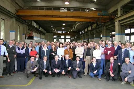 L'accord de vente définitif de MANZONI et ROVETTA à AIDA a été signé le 25 octobre 2004