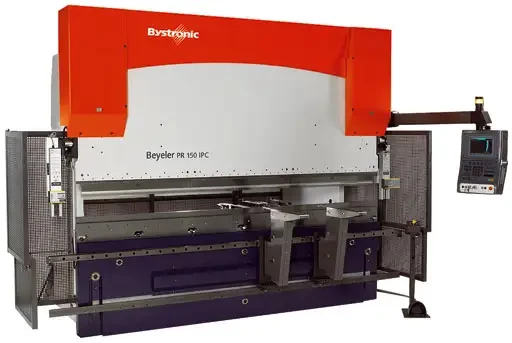 Spécial INDUSTRIE LYON 2005 : la découpe au laser et le pliage seront lesthèmes phares du stand de BYSTRONIC
