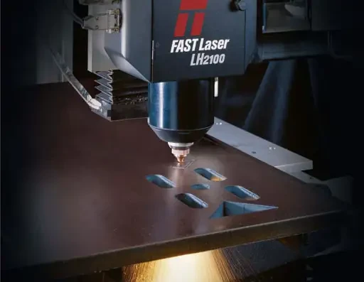 Spécial SCHWEISSEN & SCHNEIDEN 2005 : l'attraction du stand HYPERTHERM sera le nouveau système de coupage plasma HyPerformance HPR260
