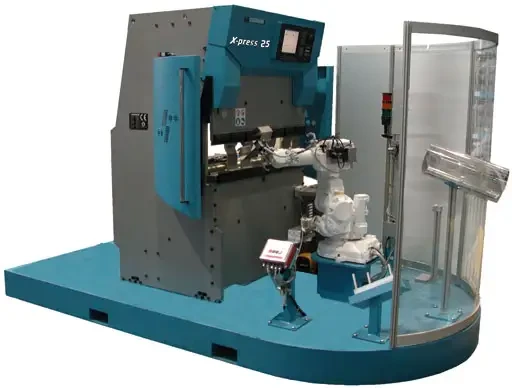 Spécial EMO 2005 : GASPARINI présentera sa nouvelle gamme de presses plieuses Xpress