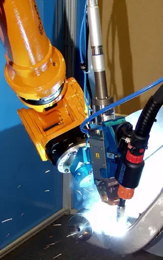 Spécial SCHWEISSEN & SCHNEIDEN 2005 : CLOOS présente de nombreuses innovations dans le domaine des générateurs de soudage et de la robotique