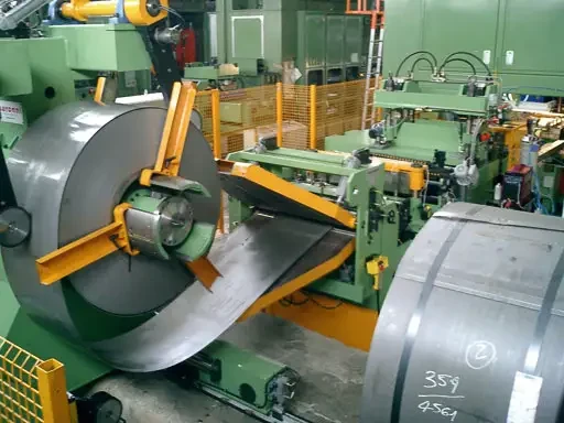 Spécial TOLEXPO : SARONNI montrera une ligne d'amenage et de redressage