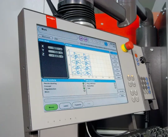 BYSTRONIC a dévellopé la nouvelle interface utilisateur ByVision pour ses commandes numériques