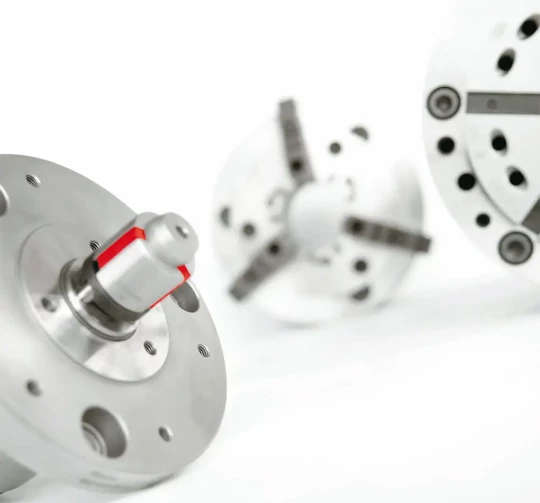 Spécial SIMODEC 2006 : HAINBUCH montrera B-Top3, un mandrin 3 mors combinant le serrage extérieur et intérieur
