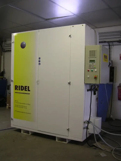 Spécial SITS 2006 : les évaporateurs CMV de RIDEL Environnement fonctionnent de manière continue afin de limiter les temps de chauffage et les temps d'arrêts de l'installation