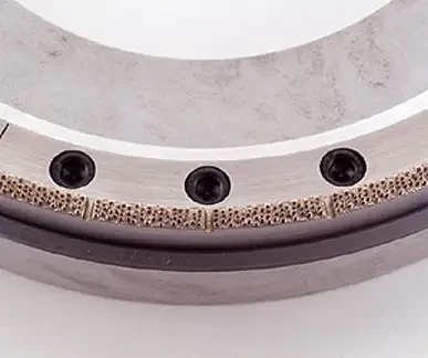 Meules à liant monocouche brasé, et grains diamant positionné : une avancée technologique innovante de ASAHI DIAMOND INDUSTRIAL Europe