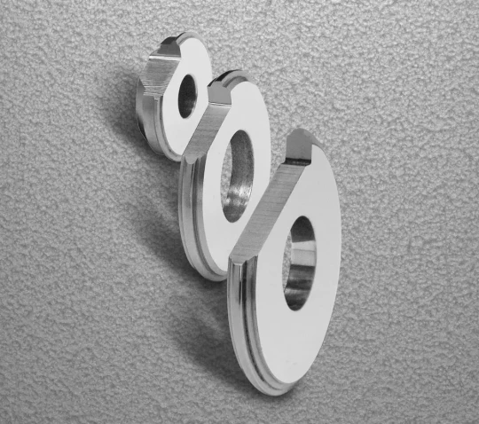 Spécial INDUSTRIE 2008 : les tourbillonneurs PX TOOLS permettent d'usiner de très petits filets avec des états de surface de très haute qualité