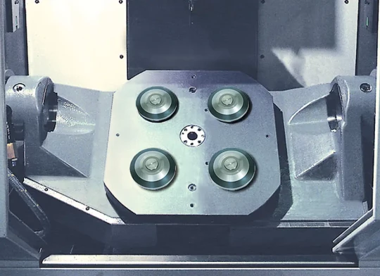 Speedy hydratec, le nouvel élément de serrage hydraulique de STARK, distribué par ROMHELD FRANCE