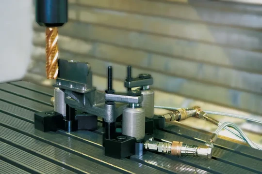 Matrix de RÖMHELD, le serrage hydraulique à faible coût