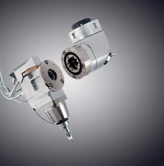 Spécial EUROBLECH 2006 : TRUMPF propose une nouvelle gamme de machines dans le domaine de l'usinage laser 3D, la TruLaser Cell 7000