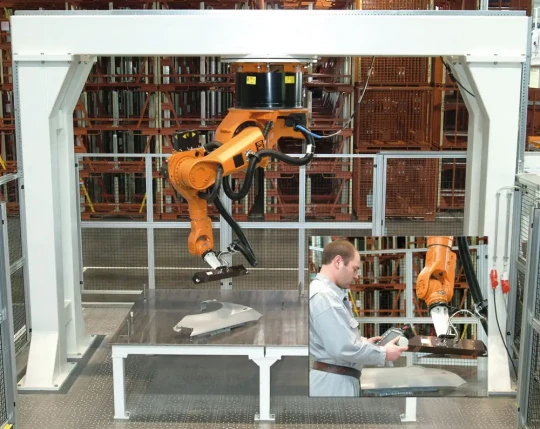 Spécial EUROBLECH 2006 : détection et classification des défauts d'aspect dans les ateliers d'emboutissage et d'assemblage avec le système de contrôle optique ABIS II de STEINBICHLER