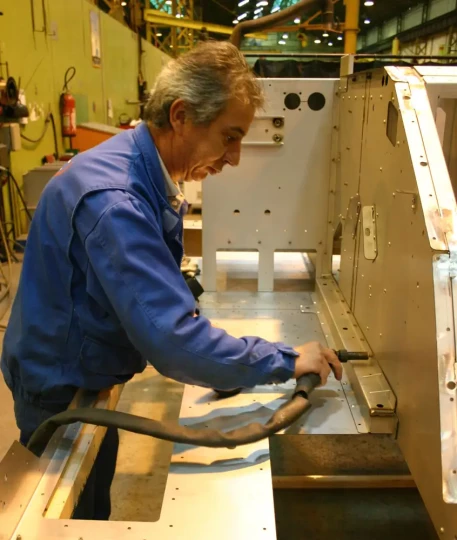 Nouveau contrat en Chine pour Cegelec et ALCOA FASTENING SYSTEMS avec le rivet Huck Magna Grip