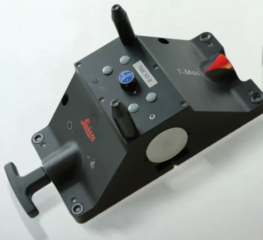 Avec le palpeur T-Mac, LEICA GEOSYSTEMS lance la future génération de procédés de mesure 6DoF