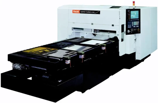 MAZAK LASER a présenté la dernière évolution de la machine de découpe laser Super-Turbo-X Champion
