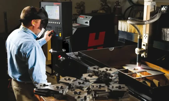 HYPERTHERM lance le HySpeed Plasma HSD130, le dernier membre de la famille des systèmes mécanisés