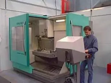 L'un des principaux modeleurs et fabricant de prototype au monde a choisi PowerMILL de DELCAM pour accroître sa productivité  tout particulièrement sur des pièces de grande dimension  et recommande le logiciel à l'ensemble de ses filiales
