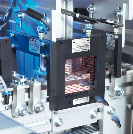 Disponibles dans une multitude de dimensions, les cadres optiques DI-SORIC peuvent détecter des composants à partir d'un diamètre de 0,7 mm