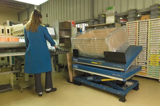 Avec sa BX20, HYMO offre en effet une solution efficace pour compléter la mise à niveau des containers, caisses