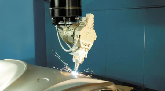 Spécial EMO 2007 : la machine de découpe laser 3D Optimo Evoluzione de PRIMA INDUSTRIE sera présentée d'une façon originale pour mettre en évidence ses caractéristiques uniques