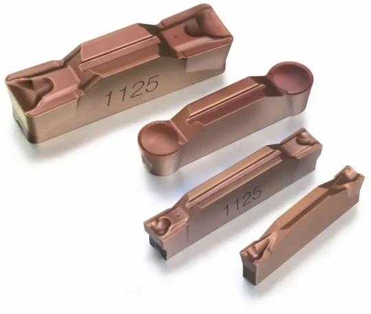 Révolution en tronçonnage et gorges avec la nouvelle nuance GC1125 de SANDVIK COROMANT : performances exceptionnelles dans les aciers ISO, les inox, les superalliages réfractaires et les fontes