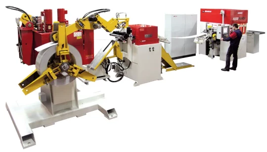 Spécial TOLEXPO 2007 : perfectionnement de la ligne de poinçonnage flexible Flexipunch de DIMECO ALIPRESSE, le concept « Pit Stop » offre encore plus de flexibilité aux utilisateurs et améliore considérablement le TRS de l'installation