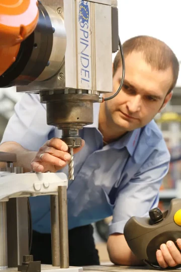 La nouvelle fonction d'auto-apprentissage de trajectoire par le robot d'ABB a remporté le Trophée de la productivité du salon Industrie 2008