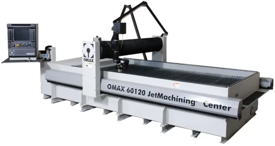 Nouveau centre d'usinage jet d'eau OMAX 60120 : précision et flexibilité de travail sur une grande surface de coupe