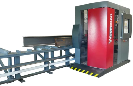 Spécial EUROBLECH 2008 : VOORTMAN présente cinq machines pour travailler l'acier de construction