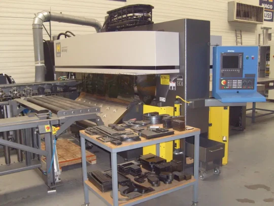 Spécial EUROBLECH 2008 : HACO exposera des machines de sa gamme ainsi qu'un combiné plasma poinçonnage de son partenaire WHITNEY