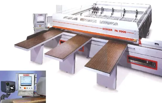 Les scies à panneaux SCHEER offrent des solutions adaptées pour la coupe de panneaux en bois, PVC ou aluminium