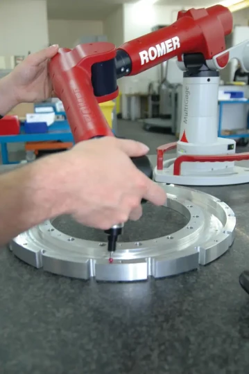 Spécial INDUSTRIE 2009 : HEXAGON METROLOGY dévoilera le bras de mesure ROMER Multi Gage, véritable machine de mesure 3D portable