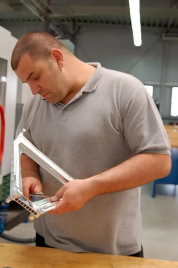 ZRINSKI Tehnologija utilise les outils CERATIZIT, du foret jusqu'à l'outil UGV