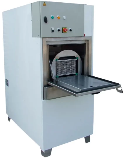 Une machine de nettoyage MECANOLAV d'une grande fiabilité grâce à son système de plateau tournant