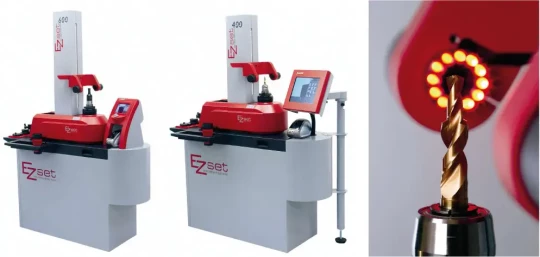 Spécial EMO 2009 : les bancs de préréglage d'outils d'EZSET permettent de régler les outils de manière simple et indépen