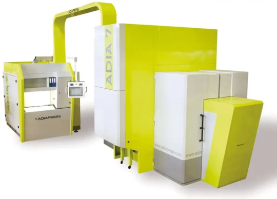 Spécial TOLEXPO 2009 : ADIAPRESSE exposera ADIA 7, sa presse pour le découpage adiabatique de pièces métalliques de moye