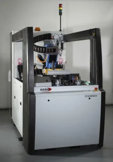 La machine à équilibrer Ceno de SCHENCK est une machine automatique conçue pour équilibrer les vilebrequins