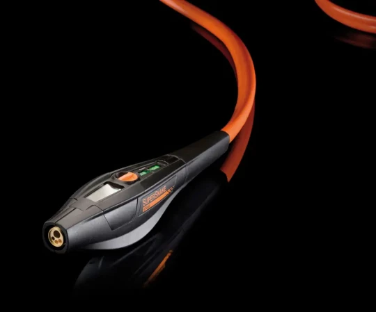 Spécial INDUSTRIE 2010 : SuperSnake GT02S de KEMPPI est un relais de dévidage ultra long de 25m à refroidissement par ai