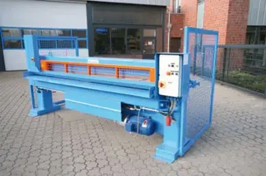 Spécial WIRE 2010 : HAMBI exposera une machine pour le pliage de treillis soudés
