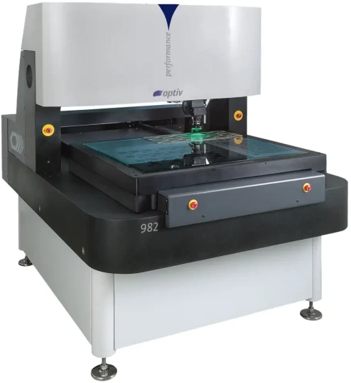 Spécial MICRONORA 2010 : HEXAGON METROLOGY exposera une machine de mesure multi-capteurs de la gamme Optiv
