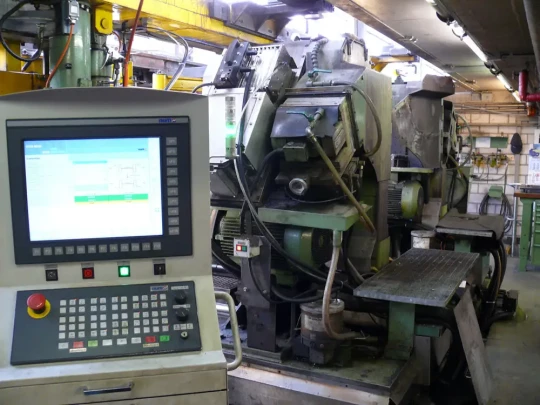 Collaboration NUM-EMOTEC pour la mise à niveau d'une machine d'usinage de profils de roues
