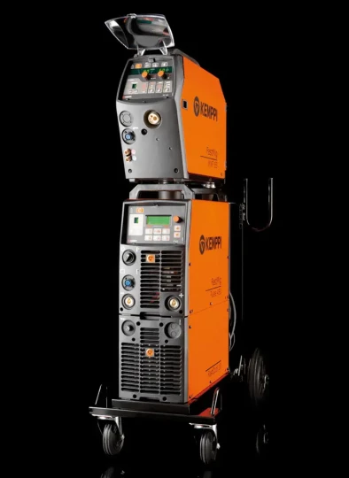 Les postes de soudage FastMig Pulse 350 et 450 de KEMPPI incorporent Wise et Match, des logiciels d'assistance au soudag